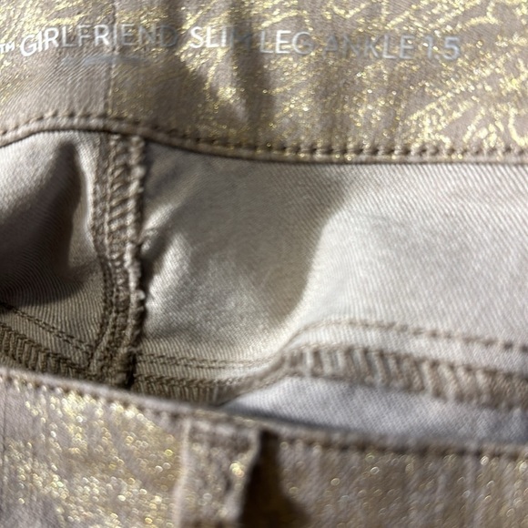 NWT Chico’s Tan & Gold Paisley Perfect Stretch Girlfriend Slim Ankle Jeans Sz 10 - Picture 11 of 12